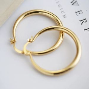 *** 18K Yellow Gold 1.5” Round Hoops Earrings